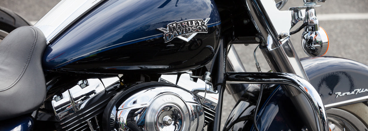 Avoid Costly Motorbike Fuel Tank Scratches With Holé Button Covers